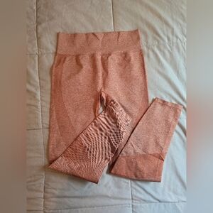 Seamless Peach Leggings